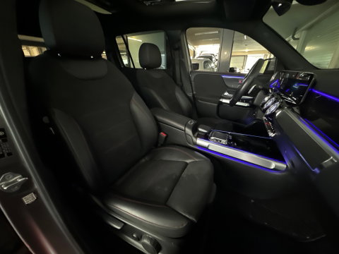 Mercedes-Benz GLB 250 AMG 4MATIC Pano|Sfeer|360 Camera|Stoelverwarming