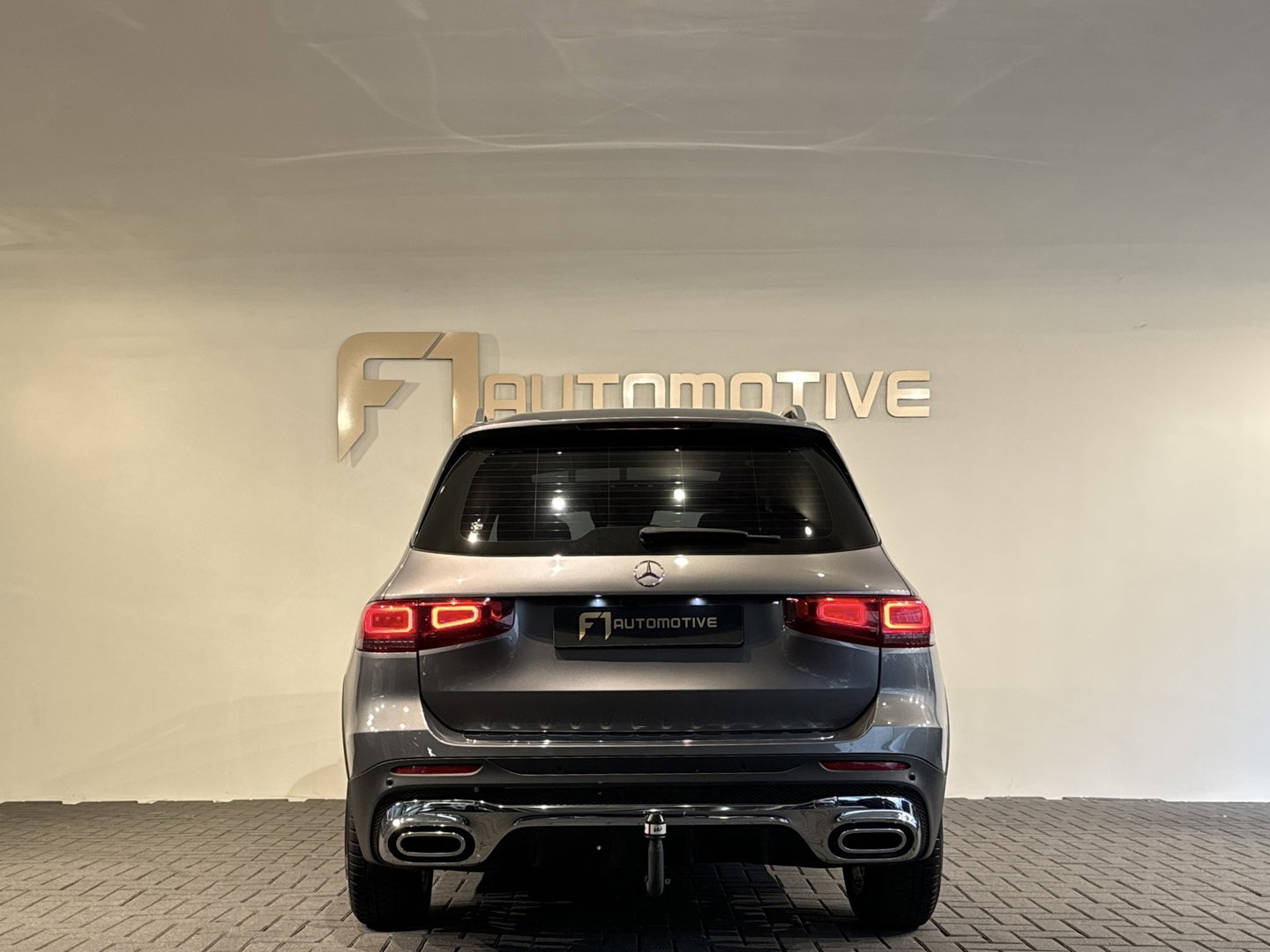 Mercedes-Benz GLB 250 AMG 4MATIC Pano|Sfeer|360 Camera|Stoelverwarming