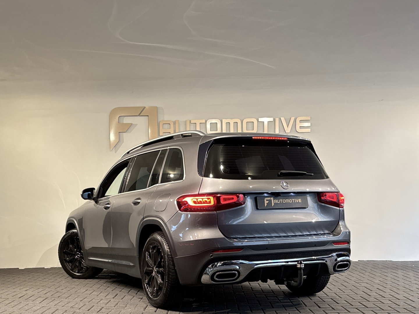 Mercedes-Benz GLB 250 AMG 4MATIC Pano|Sfeer|360 Camera|Stoelverwarming