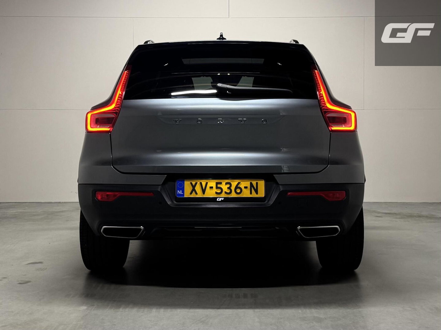 Volvo XC40 2.0 T4 R-Design Pano Leer Autopilot Camera Trekh. NAP