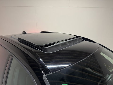 Volvo XC40 2.0 T4 R-Design Pano Leer Autopilot Camera Trekh. NAP