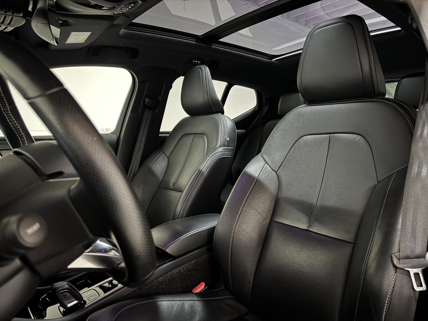 Volvo XC40 2.0 T4 R-Design Pano Leer Autopilot Camera Trekh. NAP