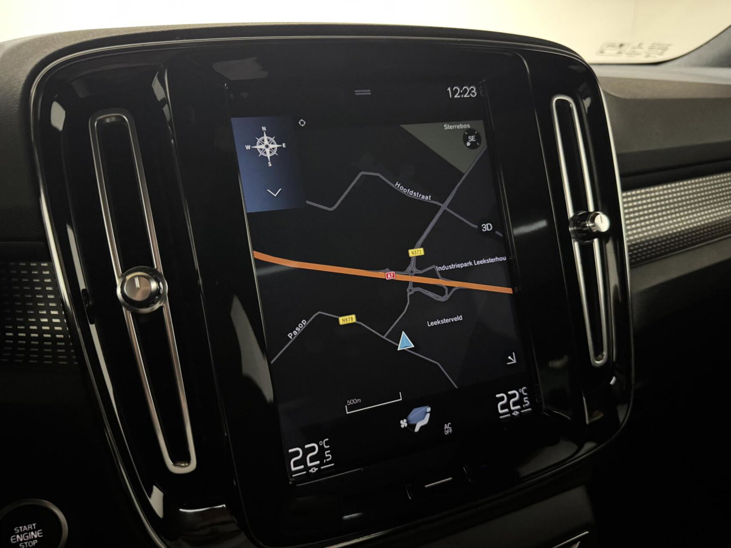 Volvo XC40 2.0 T4 R-Design Pano Leer Autopilot Camera Trekh. NAP