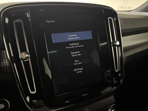 Volvo XC40 2.0 T4 R-Design Pano Leer Autopilot Camera Trekh. NAP