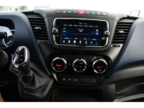 Iveco Daily 35C14V 2.3 352 H2 PB Edition Adaptieve Cruise, Camera, LED, Automaat, Clima, 3500kg Trekgewicht, Multimedia, Uniek!