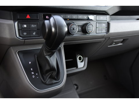 Volkswagen Crafter 35 2.0 TDI L3H2 Highline PB Edition Cruise, Camera, Carplay, LED, 177pk, Automaat, Multimedia, Stoelverwarming, Uniek!