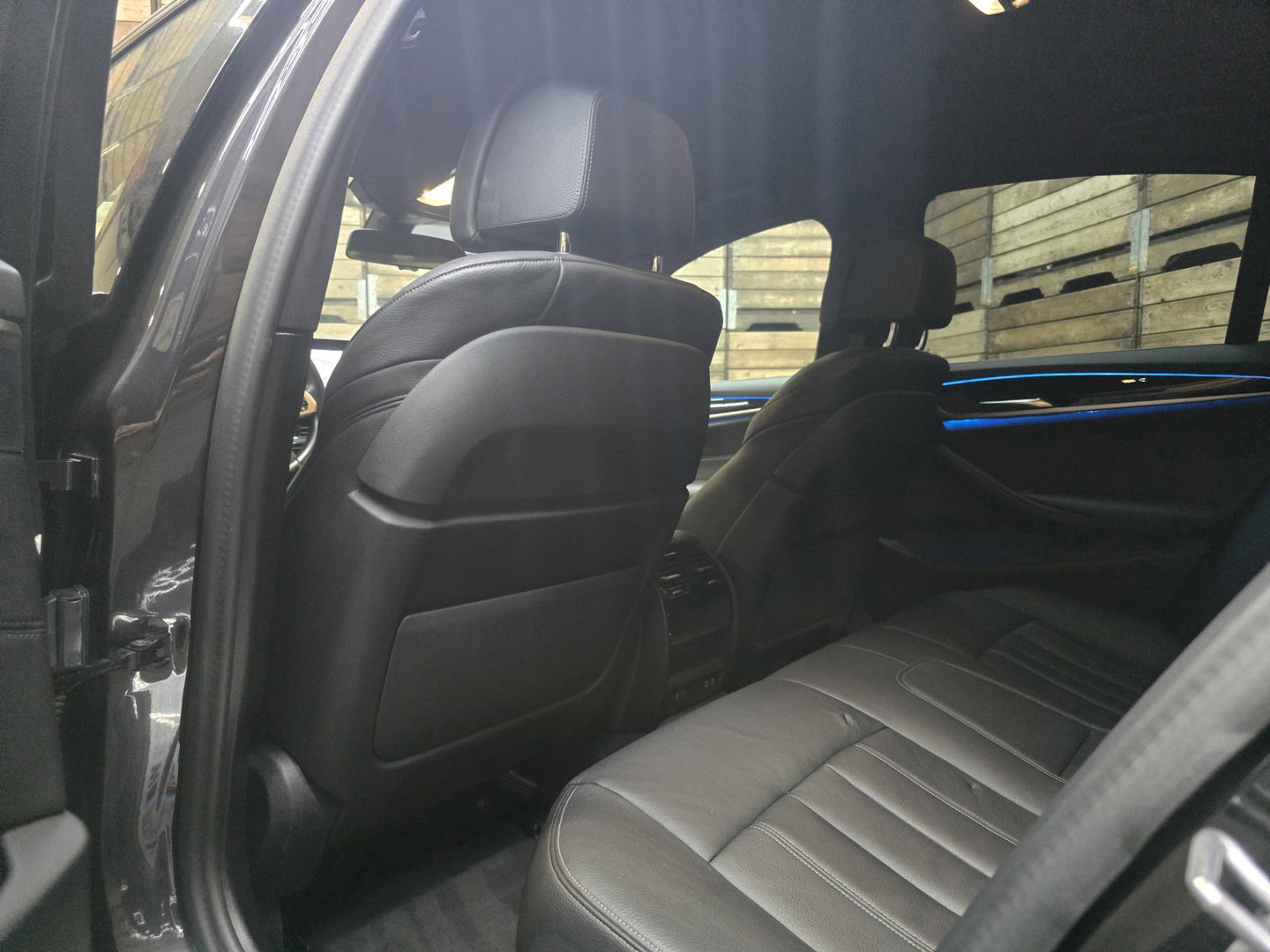 BMW 5 Serie 530e Business Edition M-Sport Plus HUD Navi LED Memory stoelv en koeling LM