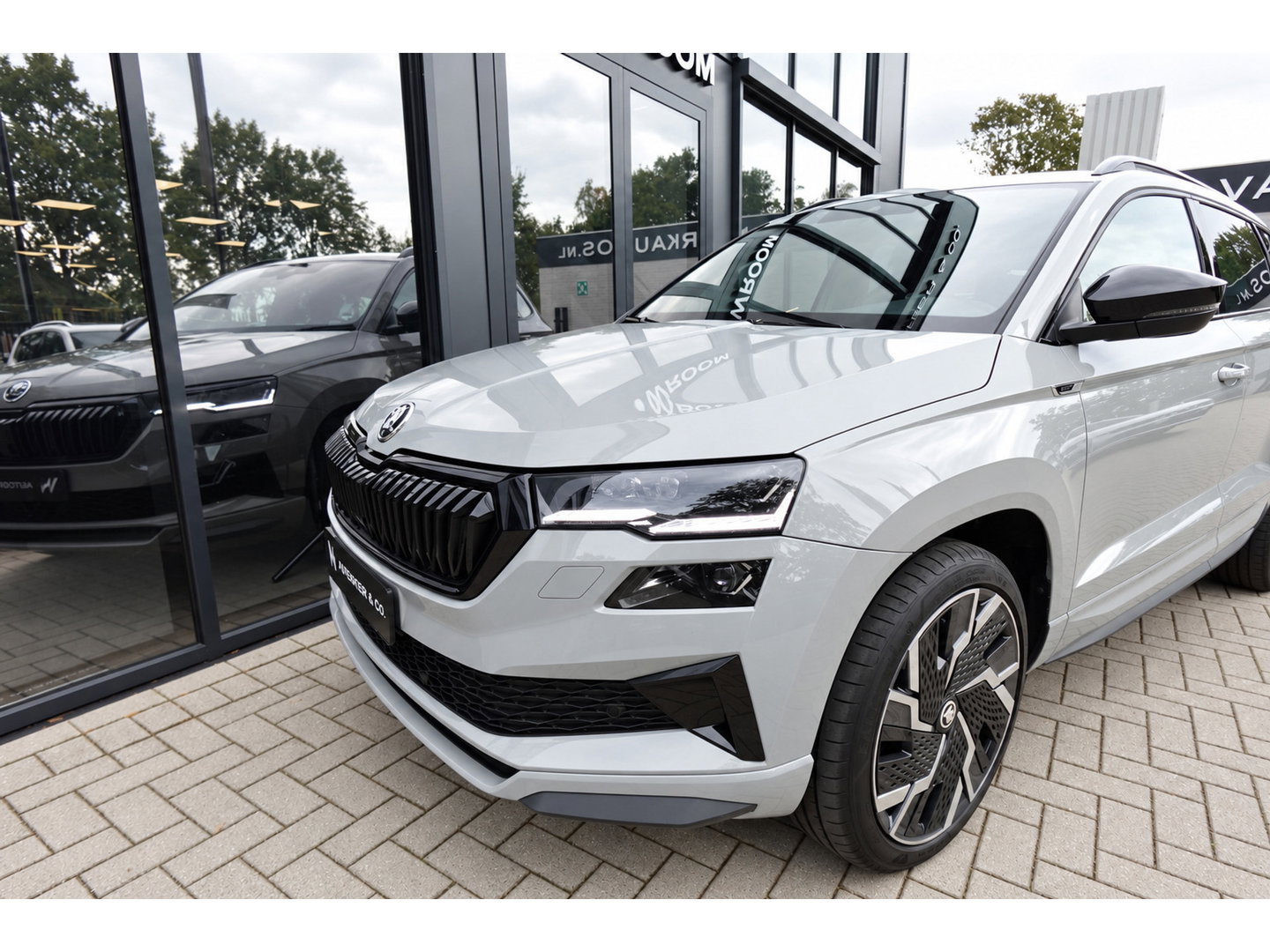 Škoda Karoq 1.5 TSI ACT Sportline Business KEYLESS CAM SFEER