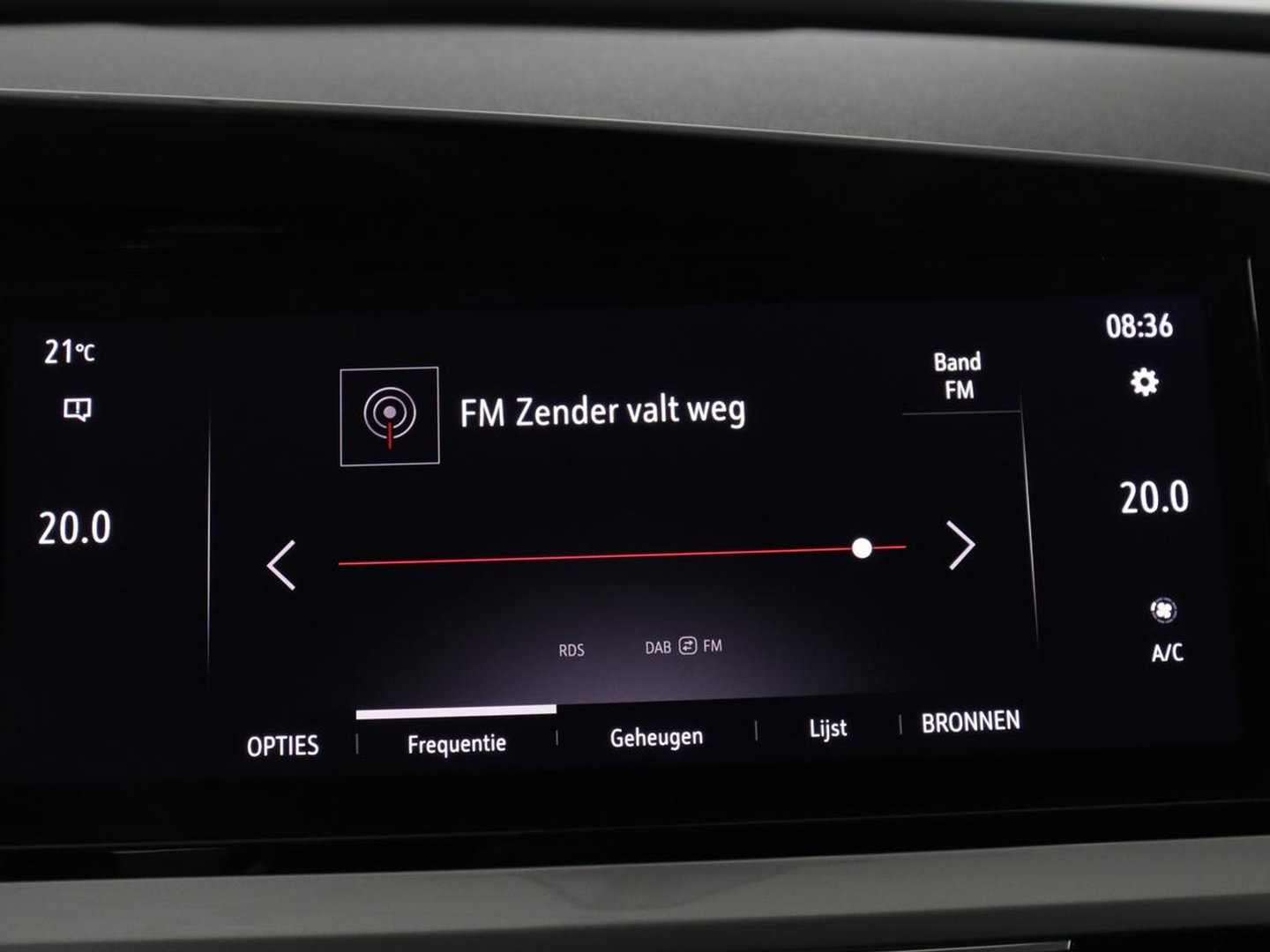 Opel Grandland 1.6 Turbo Plug-In GSE 300PK Hybrid4 4x4 Stoelverwarming | LED | Camera | Dodehoek Ass. | Adapt. cruise |