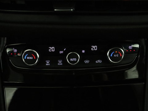 Opel Grandland 1.6 Turbo Plug-In GSE 300PK Hybrid4 4x4 Stoelverwarming | LED | Camera | Dodehoek Ass. | Adapt. cruise |