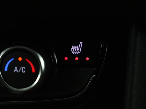 Opel Grandland 1.6 Turbo Plug-In GSE 300PK Hybrid4 4x4 Stoelverwarming | LED | Camera | Dodehoek Ass. | Adapt. cruise |