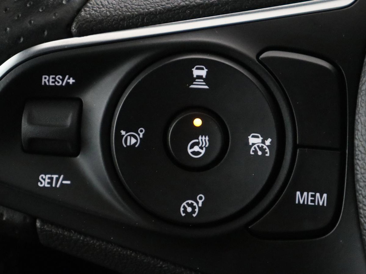 Opel Grandland 1.6 Turbo Plug-In GSE 300PK Hybrid4 4x4 Stoelverwarming | LED | Camera | Dodehoek Ass. | Adapt. cruise |