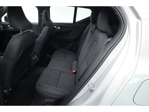 Volvo XC40 Single Motor Extended Range Ultimate 82 kWh | 572km WLTP | SOH 96% | Pano-dak | 360 camera | Elek. vers. stoelen | H&K Audio |