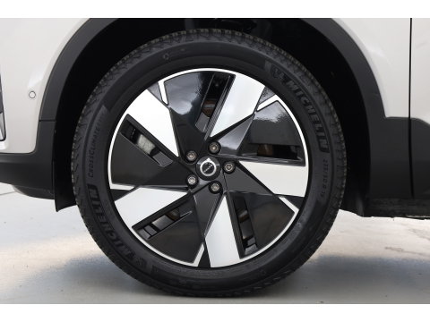 Volvo XC40 Single Motor Extended Range Ultimate 82 kWh | 572km WLTP | SOH 96% | Pano-dak | 360 camera | Elek. vers. stoelen | H&K Audio |