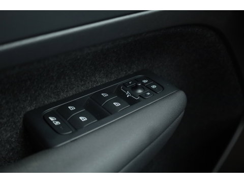 Volvo XC40 Single Motor Extended Range Ultimate 82 kWh | 572km WLTP | SOH 96% | Pano-dak | 360 camera | Elek. vers. stoelen | H&K Audio |