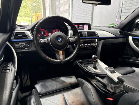 BMW 3 Serie Touring 330i Sport Executive | M-Sport | 18 inch | Leder | Dodehoek detectie | Camera