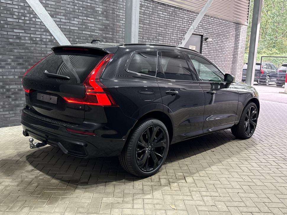 Volvo XC60 T8 Plus Black Edition | Harman/Kardon | Panoramadak | 360° Camera | BLIS | Trekhaak | Head-Up | ACC | 21 Inch