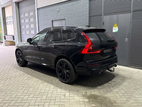 Volvo XC60 T8 Plus Black Edition | Harman/Kardon | Panoramadak | 360° Camera | BLIS | Trekhaak | Head-Up | ACC | 21 Inch