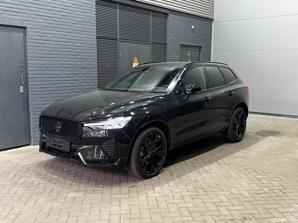 Volvo XC60 T8 Plus Black Edition | Harman/Kardon | Panoramadak | 360° Camera | BLIS | Trekhaak | Head-Up | ACC | 21 Inch