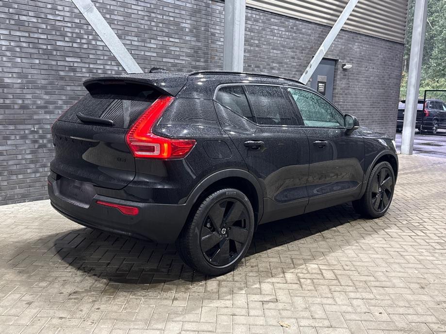 Volvo XC40 2.0 B3 Plus Black Edition | Pilot Assist | Harman/Kardon | BLIS | Stoel- stuurverwarming | 20 inch
