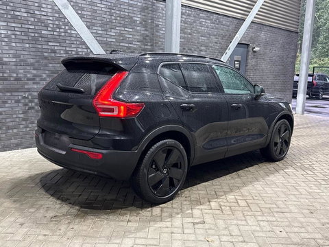 Volvo XC40 2.0 B3 Plus Black Edition | Pilot Assist | Harman/Kardon | BLIS | Stoel- stuurverwarming | 20 inch
