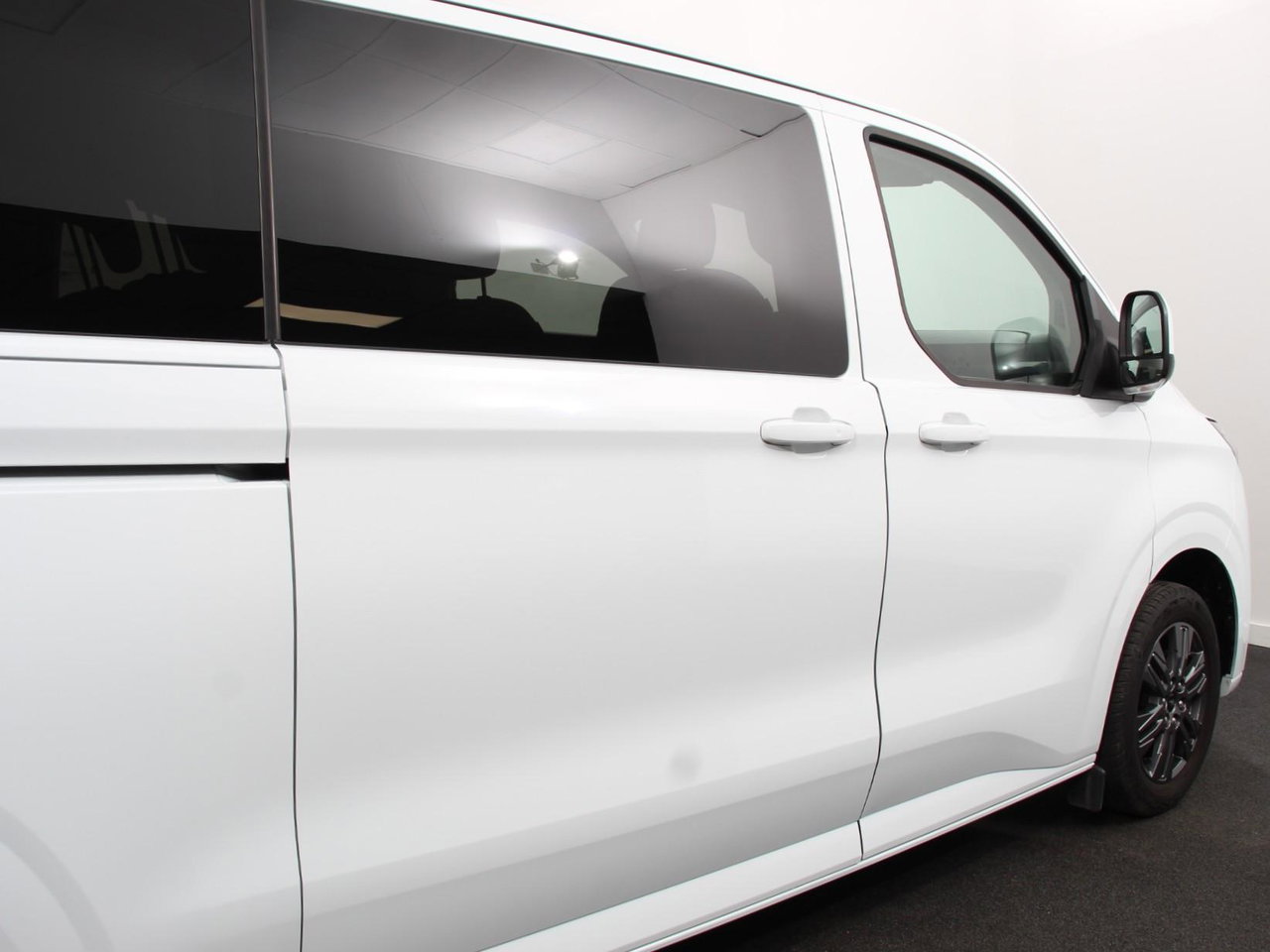 Ford E-Transit Custom