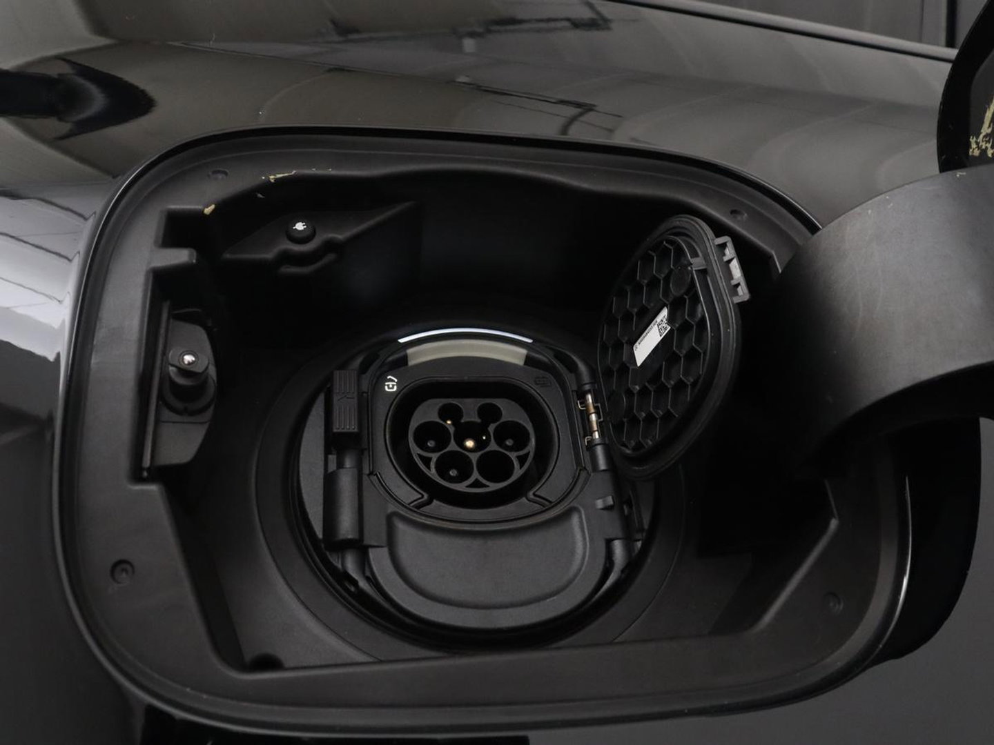 Mercedes-Benz B-Klasse 250 e Premium Plus AMG-Line | Camera | Navigatie | LED | Stoelverwarming |
