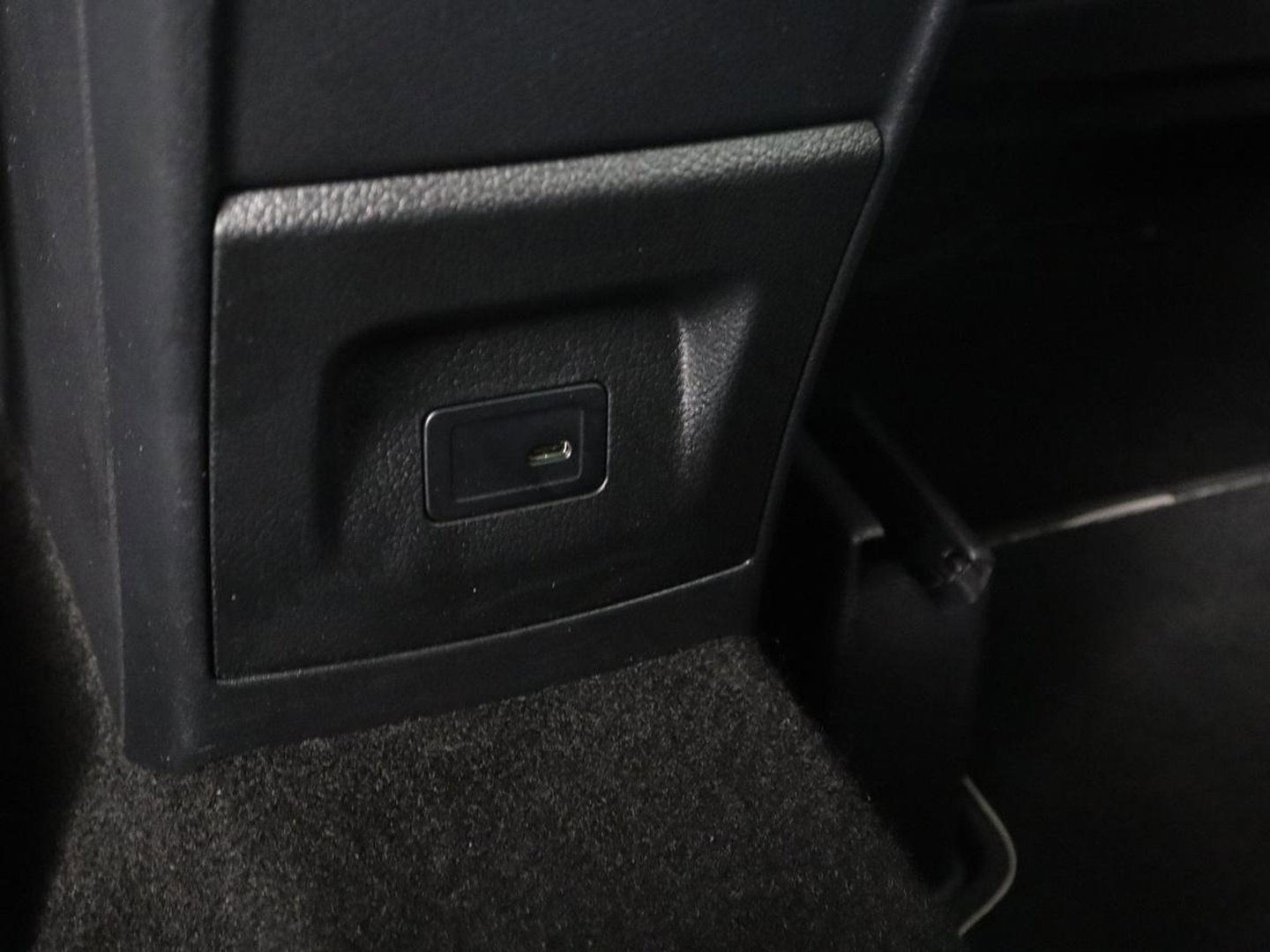 Mercedes-Benz B-Klasse 250 e Premium Plus AMG-Line | Camera | Navigatie | LED | Stoelverwarming |