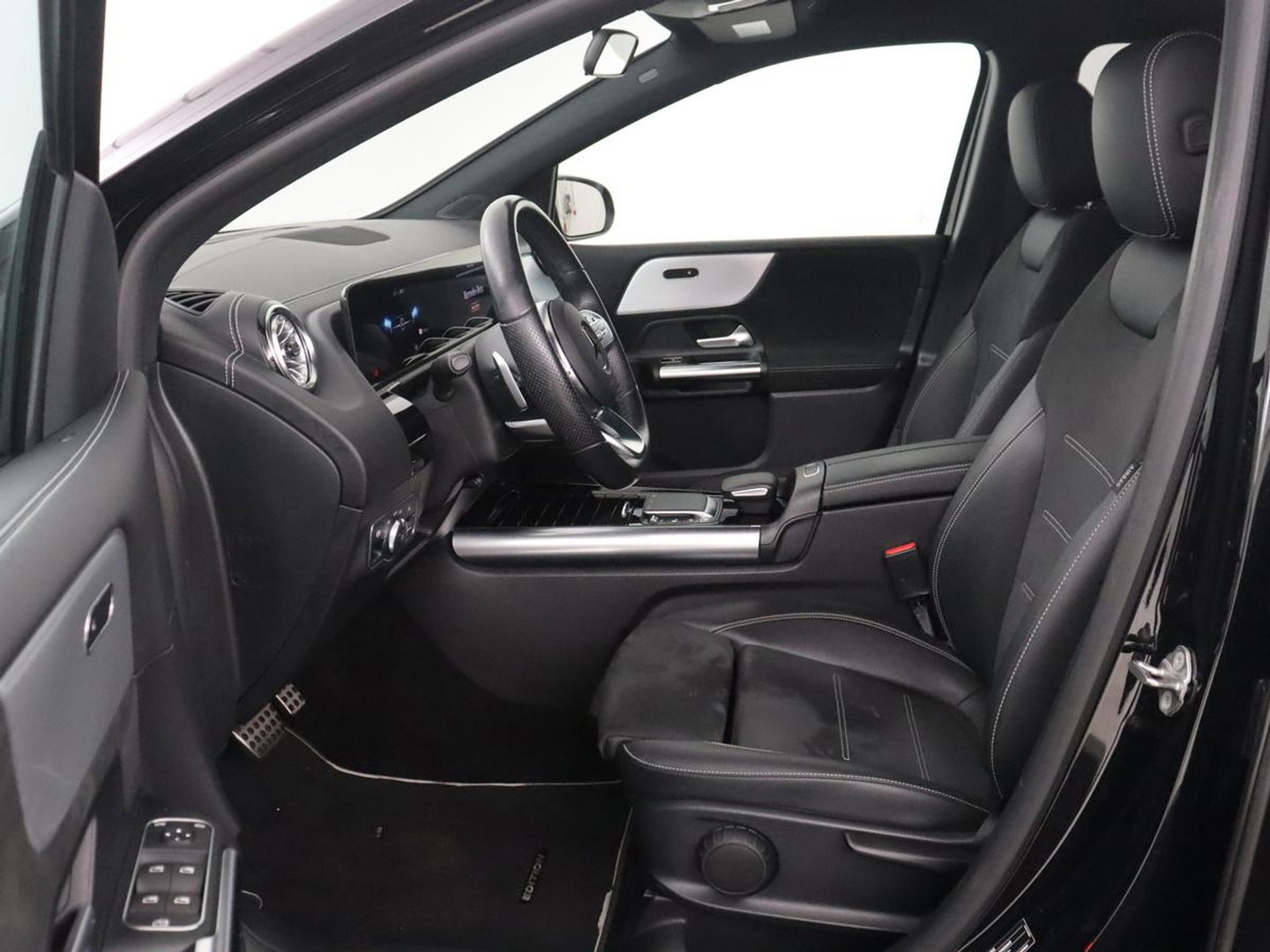Mercedes-Benz B-Klasse 250 e Premium Plus AMG-Line | Camera | Navigatie | LED | Stoelverwarming |