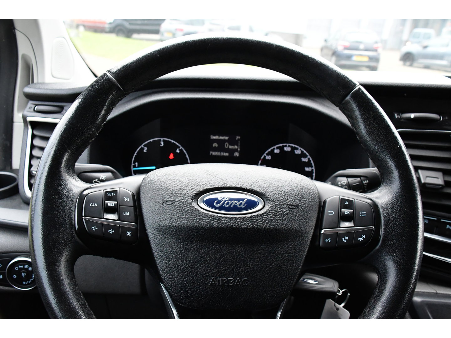 Ford Transit Custom 300 2.0 TDCI L2H1 DC Raptor Edition Limited Camera, Cruise, Carplay, 130pk, Automaat, Sensoren, Multimedia, 2 x Schuifdeur, UNIEK!