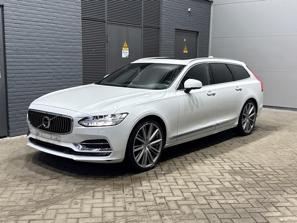 Volvo V90 2.0 T5 Inscription | Bowers&Wilkins | Pilot Assist | Panoramadak | BLIS | Standkachel | 21 Inch