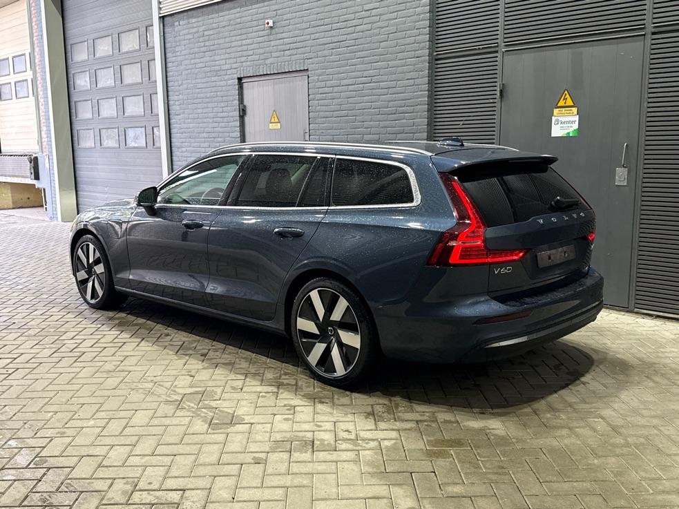 Volvo V60 T6 Plus Bright | Pilot Assist | Panoramadak | Harman/Kardon | BLIS | Keyless
