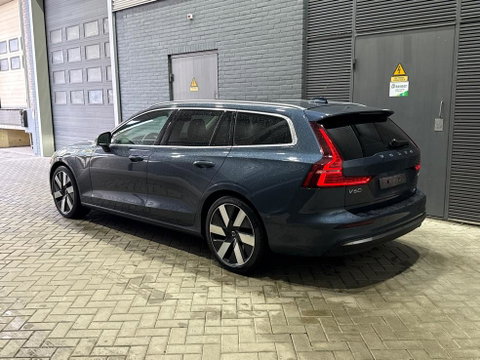 Volvo V60 T6 Plus Bright | Pilot Assist | Panoramadak | Harman/Kardon | BLIS | Keyless
