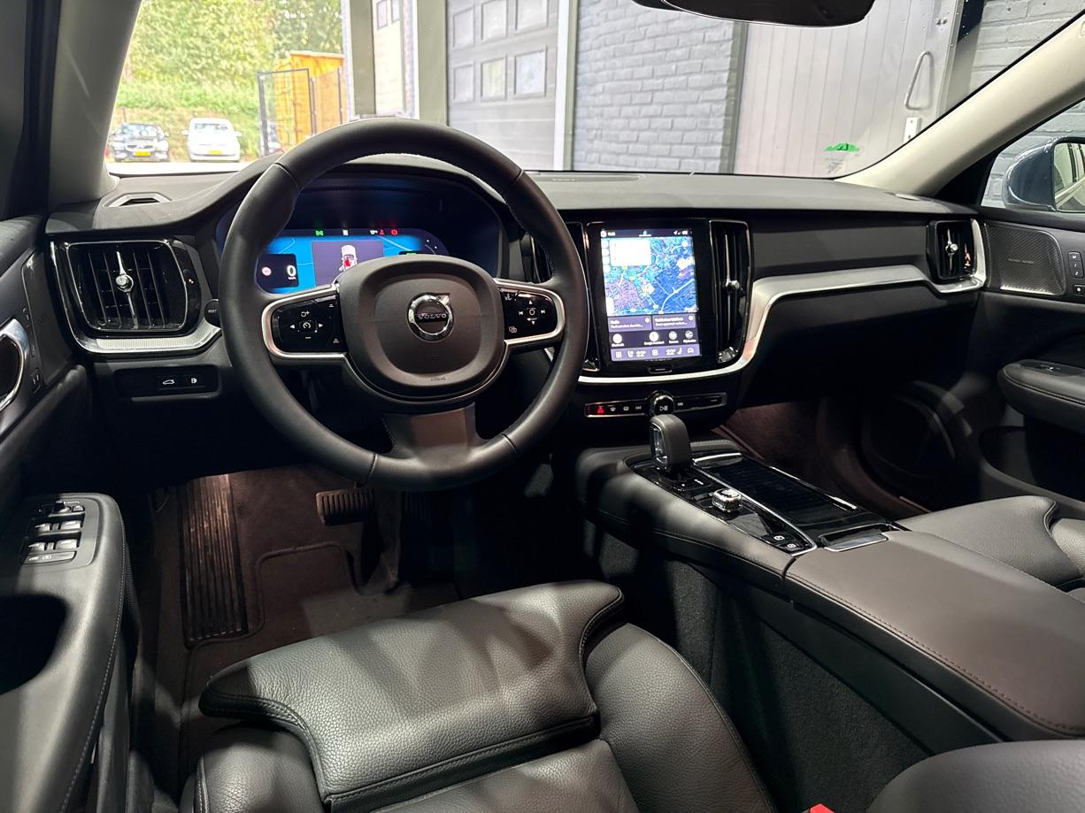 Volvo V60 T6 Plus Bright | Harman/Kardon | Trekhaak | 360° Camera | BLIS | Stoel+Stuurverwarming | Memory | Keyless | ACC