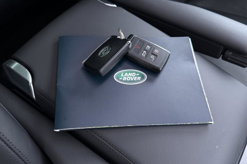 Land Rover Range Rover 3.0 P550e HSE | Meridian 3D | Shadow Exterior Pack | Massage | 360° Camera | 4-Wielbesturing | 22 Inch
