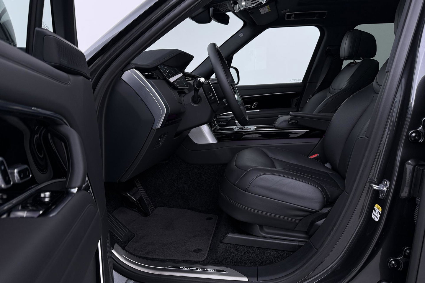 Land Rover Range Rover 3.0 P550e HSE | Meridian 3D | Shadow Exterior Pack | Massage | 360° Camera | 4-Wielbesturing | 22 Inch