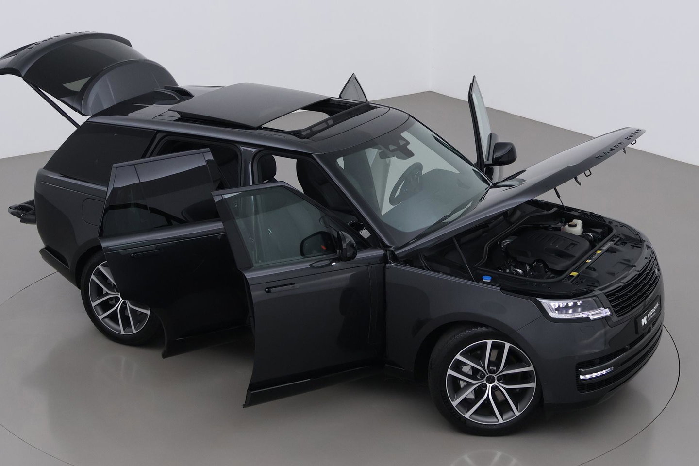 Land Rover Range Rover 3.0 P550e HSE | Meridian 3D | Shadow Exterior Pack | Massage | 360° Camera | 4-Wielbesturing | 22 Inch