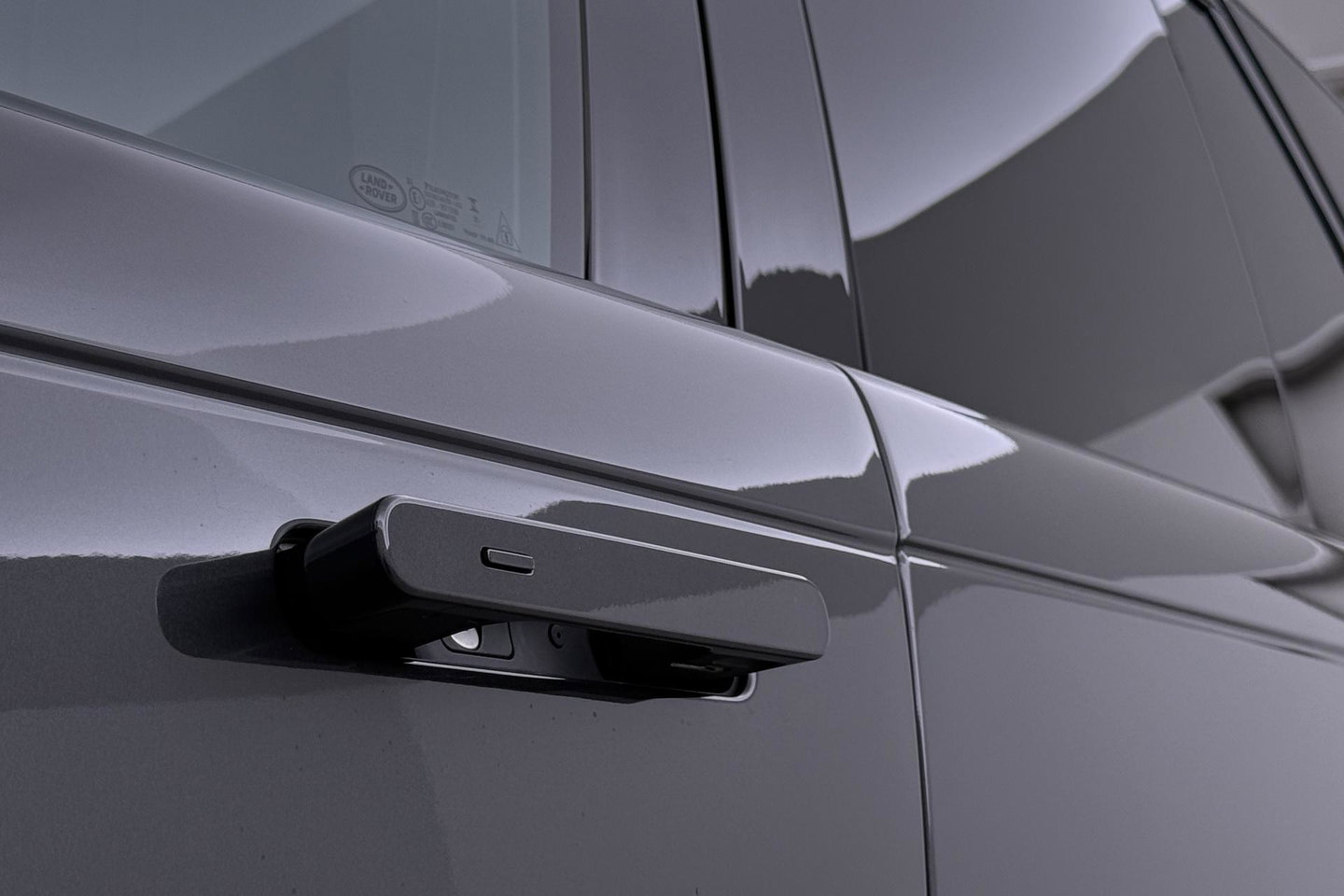 Land Rover Range Rover 3.0 P550e HSE | Meridian 3D | Shadow Exterior Pack | Massage | 360° Camera | 4-Wielbesturing | 22 Inch