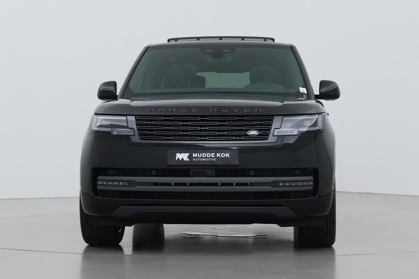 Land Rover Range Rover 3.0 P550e Autobiography | 23 Inch | Meridian Signature | Shadow Exterior Pack | Panoramadak | Towing Pack