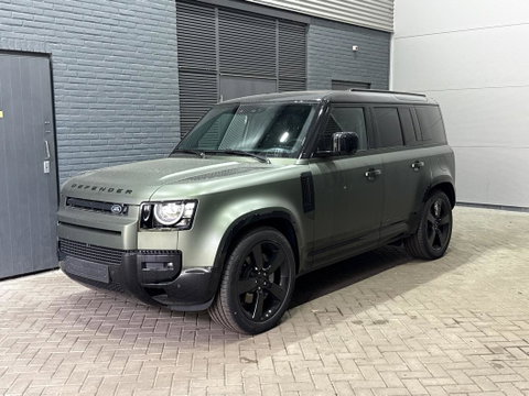Land Rover Defender 110 P300e X-Dynamic HSE | SATIN | Luchtvering | Panoramadak | Trekhaak | 360° Camera | Meridian Surround | Stoelventilatie | 22 Inch