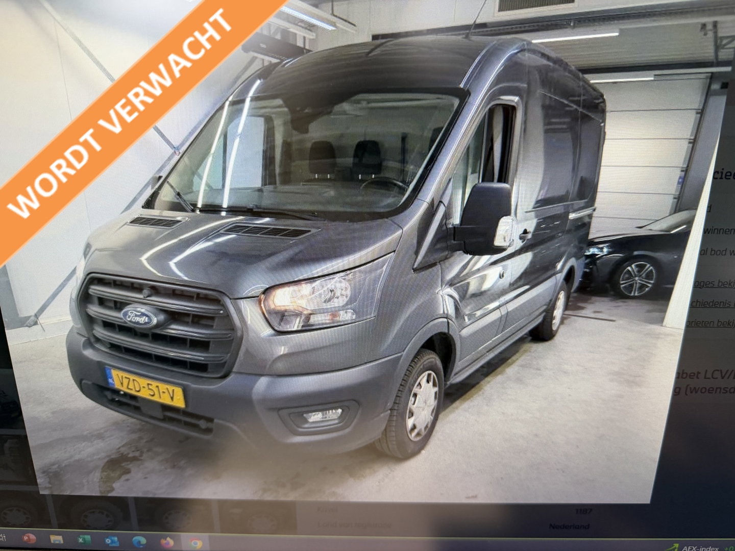 Ford Transit 290 2.0 TDCI L2H2 Trend / vaste prijs rijklaar € 25.950 ex btw / lease vanaf € 424 / euro 6 / bpm vrij / ingerichte laadruimte / onderweg naar ons toe