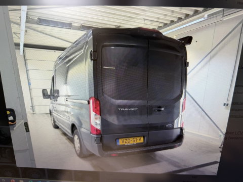 Ford Transit 290 2.0 TDCI L2H2 Trend / vaste prijs rijklaar € 25.950 ex btw / lease vanaf € 424 / euro 6 / bpm vrij / ingerichte laadruimte / onderweg naar ons toe