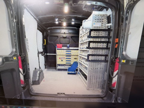 Ford Transit 290 2.0 TDCI L2H2 Trend / vaste prijs rijklaar € 25.950 ex btw / lease vanaf € 424 / euro 6 / bpm vrij / ingerichte laadruimte / onderweg naar ons toe