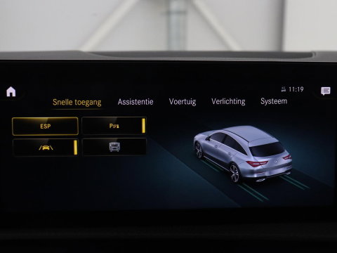 Mercedes-Benz CLA-Klasse Shooting Brake 180 Business Solution AMG