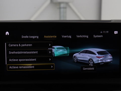 Mercedes-Benz CLA-Klasse Shooting Brake 180 Business Solution AMG