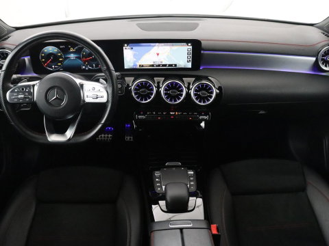 Mercedes-Benz CLA-Klasse Shooting Brake 180 Business Solution AMG