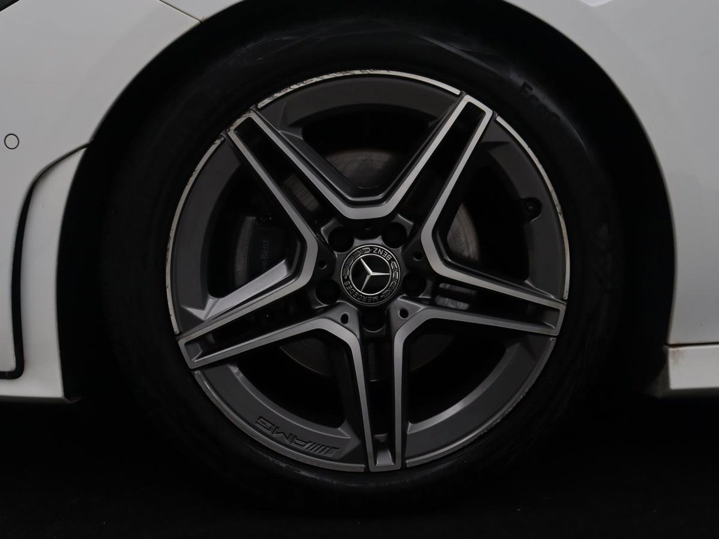 Mercedes-Benz CLA-Klasse Shooting Brake 180 Business Solution AMG