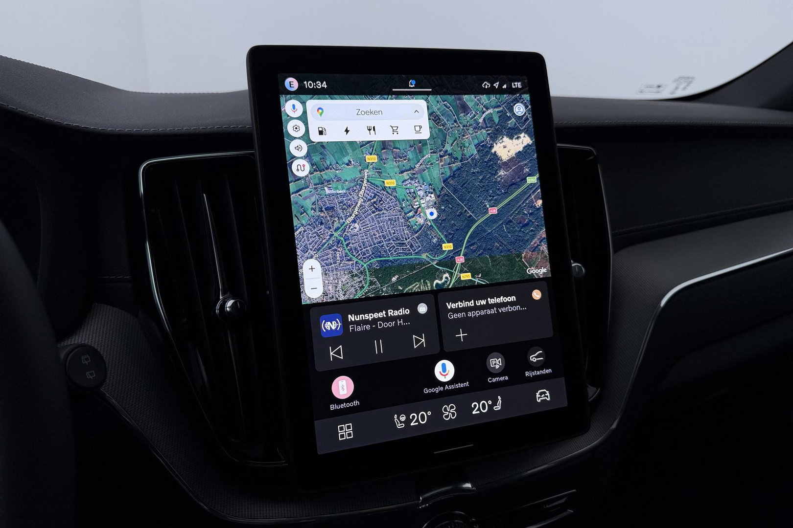 Volvo XC60 T6 Ultra Black Edition | 22 Inch | Bowers&Wilkins | Luchtvering | Trekhaak | 360° Camera | Stoelventilatie | Head-Up