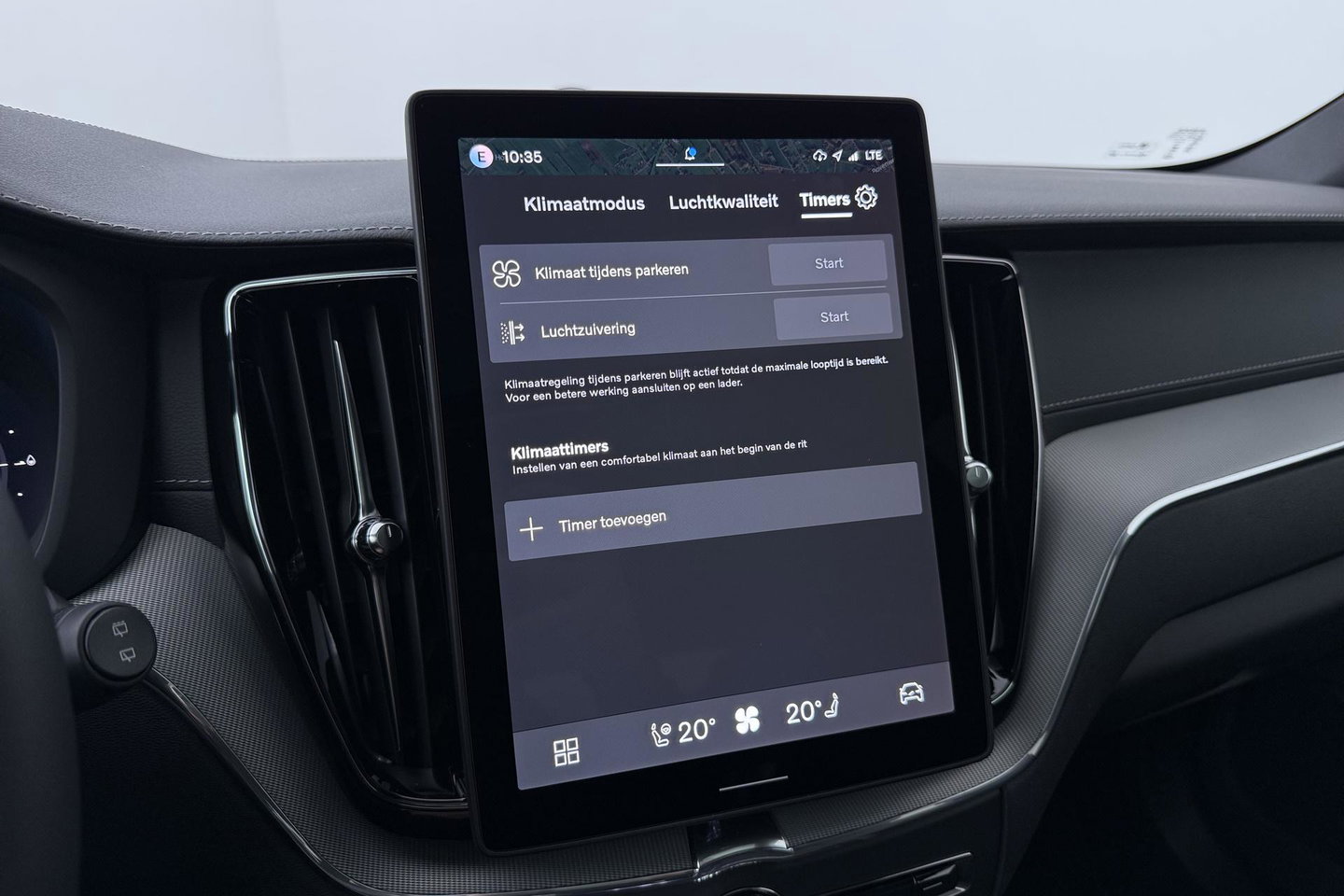 Volvo XC60 T6 Ultra Black Edition | 22 Inch | Bowers&Wilkins | Luchtvering | Trekhaak | 360° Camera | Stoelventilatie | Head-Up