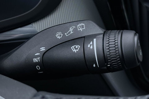 Volvo XC60 T6 Ultra Black Edition | 22 Inch | Bowers&Wilkins | Luchtvering | Trekhaak | 360° Camera | Stoelventilatie | Head-Up